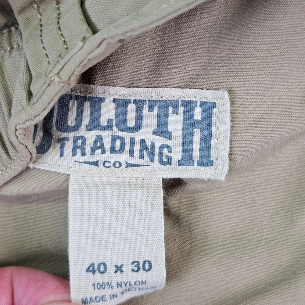 Duluth Trading Co Cargo Pants Mens 40x30 Beige Nylon Lightweight Hiking Outdoor